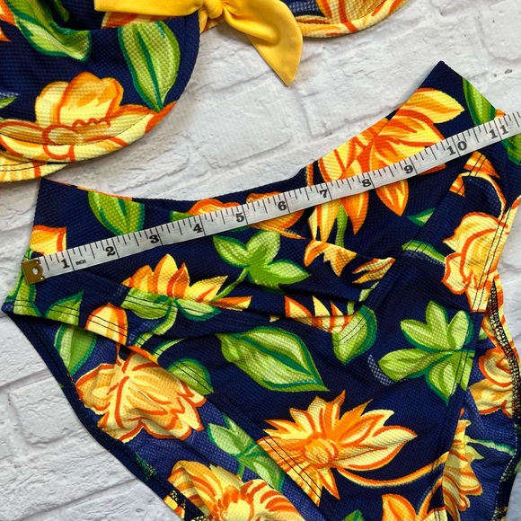 Sassafras Blue Yellow Orange Flowers Floral Vintage Bikini Size 12 / 14 Small - Picture 11 of 13